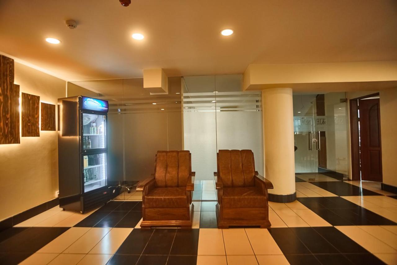 Seven Skies Hotel Аруша Экстерьер фото
